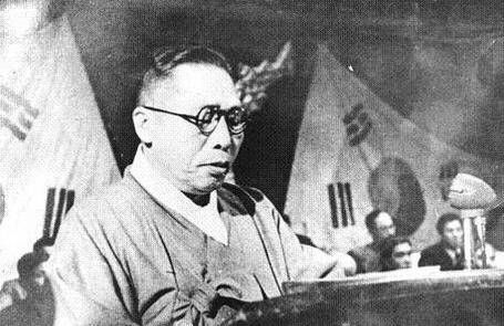 金九:被誉为韩国国父,曾在中国流亡27年,被暗杀后韩国人悲痛不已