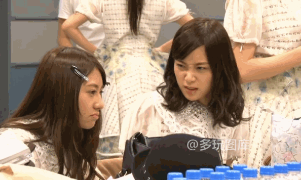 搞笑gif:今天大姨妈来了,男友莫名其妙说想吃冰糖葫芦