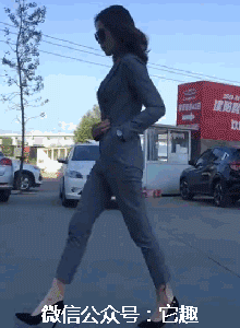 趣哥在这里等你,每日更新爆笑动图,内涵段子,搞笑图,好看不上头哦!