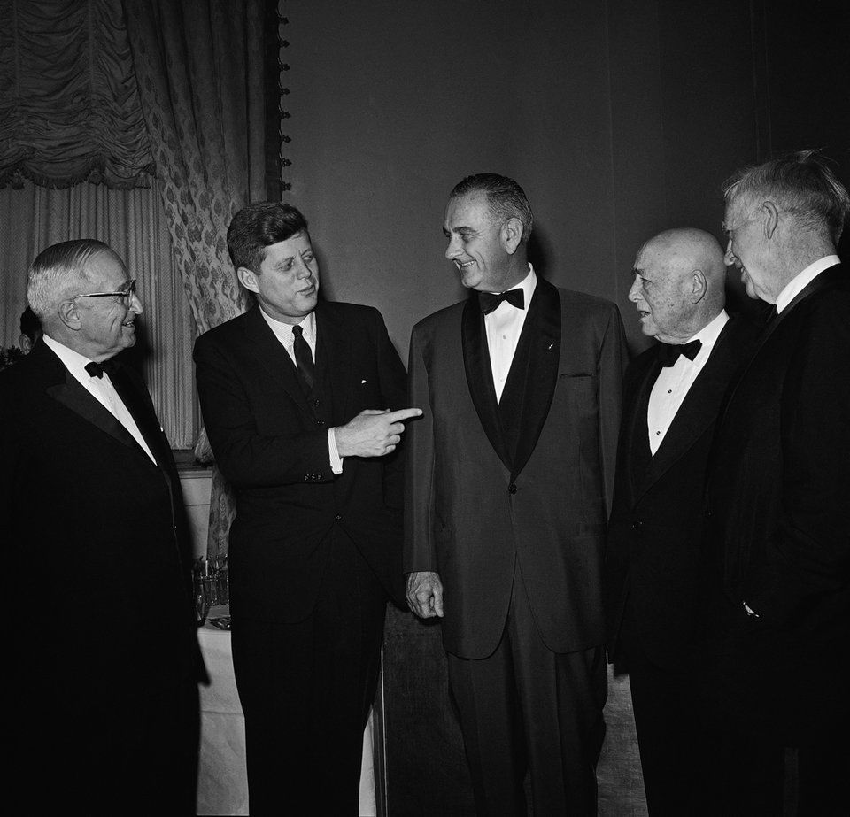 美国前总统们在一起的合照