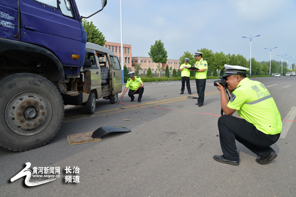 长治县交警大队开展重特大道路交通事故应急救援演练