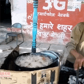 大王爆笑gif趣图:教王族一个藏私房钱的招