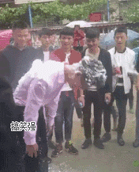 搞笑gif:谁知道这游戏的套路在哪?我一次都没赢过