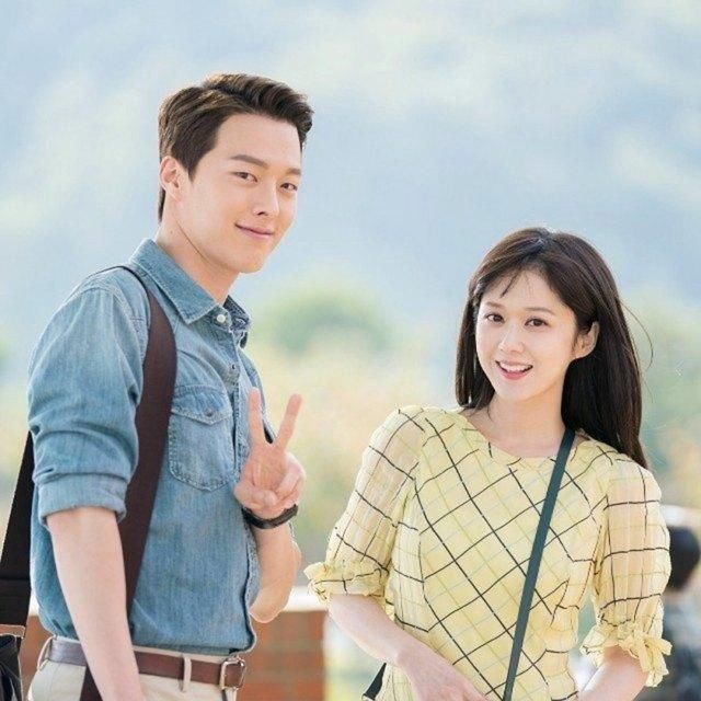 的《我的黄金光辉人生,讲述一位得到可以进入上流社会的女人徐知安