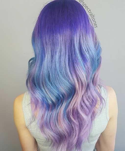 紫色渐变蓝"提亚克"头发  这款发型适合卷发,直发呈现不了最好的效果