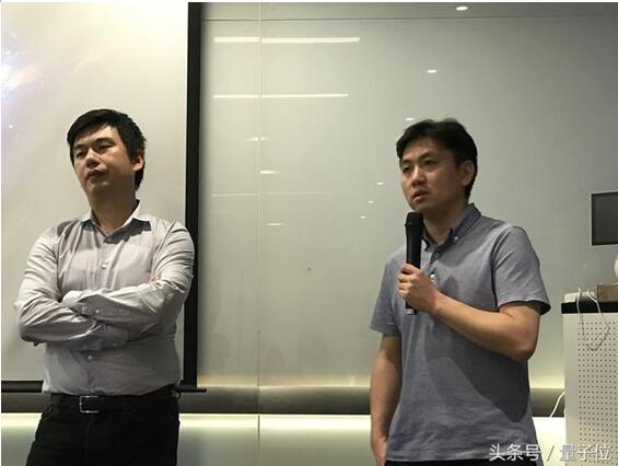 图注:商汤科技联合创始人,ceo徐立博士(左,商汤科技联合创始人,副