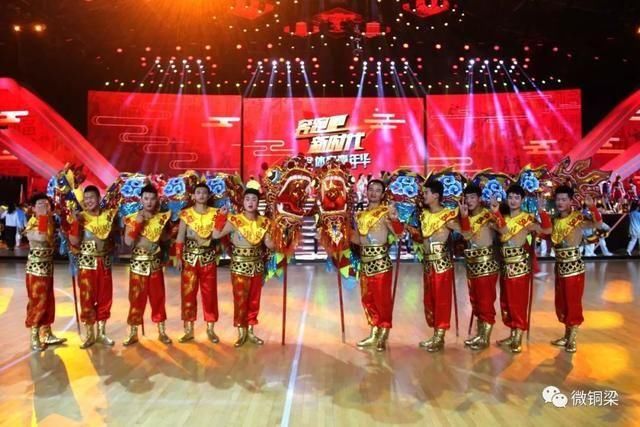 《奔跑吧,2018》节目和压轴谢幕节目《新时代,动起来》的录制,在翻挪