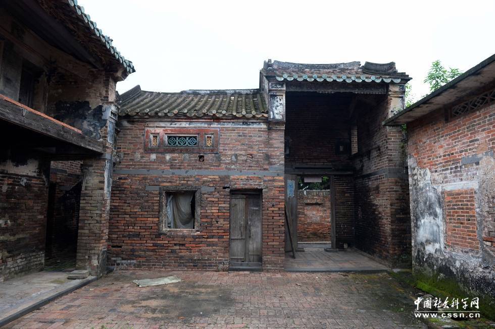 东林村:雷州半岛古村落的"活化石"