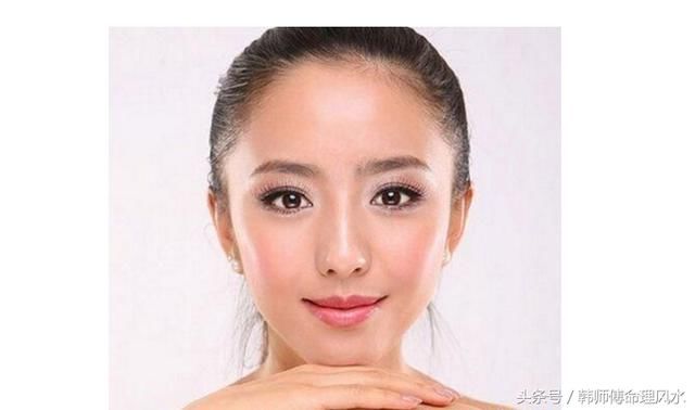 女人面相"此处"太高太大,不旺夫运,太强势,婚姻难以顺利!