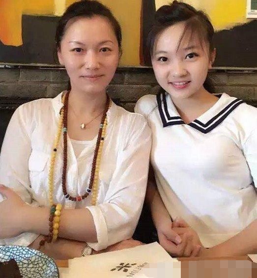 同样17岁,有初中初中生,有人已经拍吻戏!太阳与人像月球科学图片
