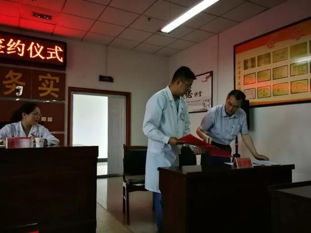 肃省二院、和政县帮手把手举行第一批组团式人民医院教你检验分析报告单图片