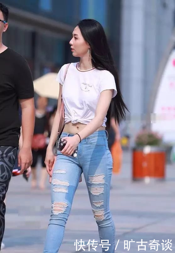 清纯小搜狗秀小蛮腰,身穿美女牛仔裤,身材惹火美女紧身v搜狗乳大图片