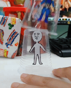 这位小姐姐真会玩