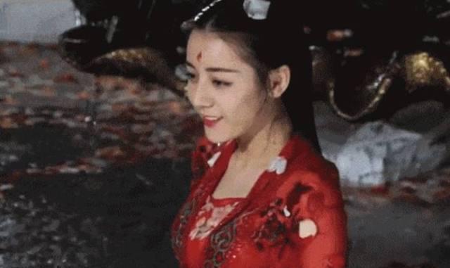 影视剧中搞笑穿帮镜头,赵丽颖屁股上是什么,看的真是尴尬