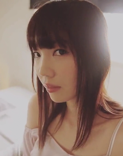 最新一期内涵爆笑动图 美女缺开车的不,老司机帮你!