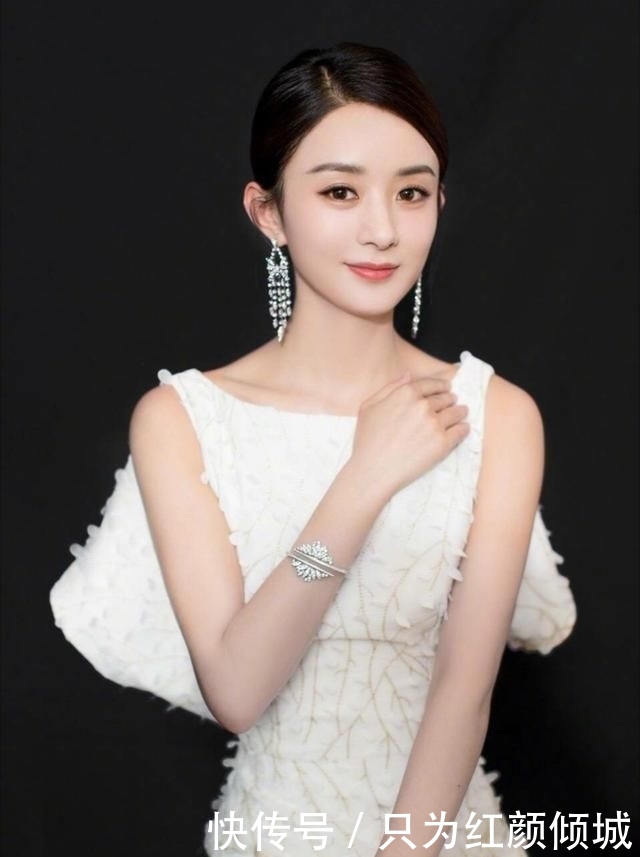 赵丽颖的可爱骗了我们那么久,最后一张图才是她最真实的样子!