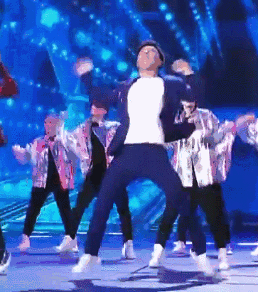 黄渤春晚跳舞像过安检,观众脑洞太大:也想让陈伟霆张艺兴搜身