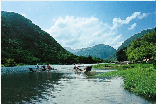 秋浦河漂流景点