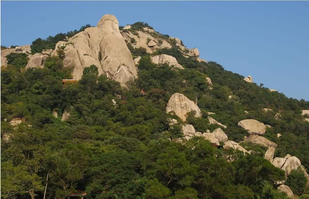 云洞岩,景色不错,适合爬山登高,强身健体,眺望漳州好去处