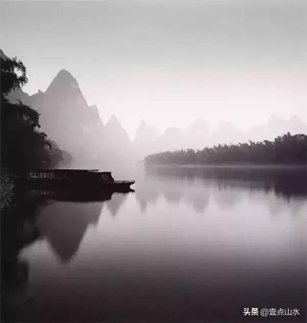携一缕清风如醉, 珍一程山高水长, 浮躁的心, 总会在风轻云淡中豁然