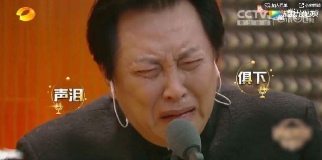 唐国强配的是《大腕》中傅彪的片段:资深明星声泪俱下为美国同行哭坟