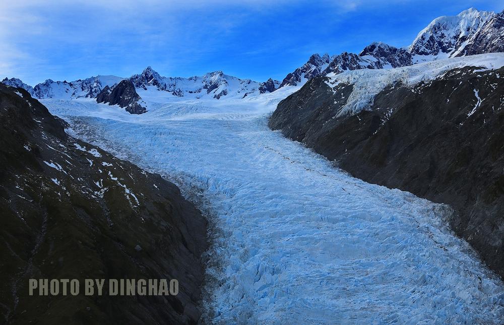 在最纯静的海岛遥望雪山俯观冰川