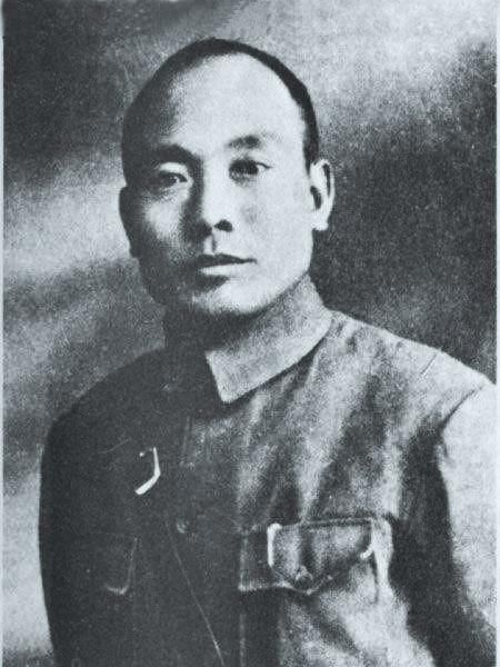 血战台儿庄, 李宗仁多次命令汤恩伯出兵无效, 说出一死人名字后汤立刻