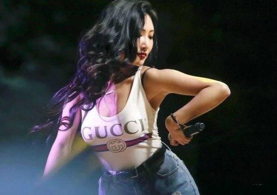 gucci这款不能水洗的泳衣,居然有一堆女星买