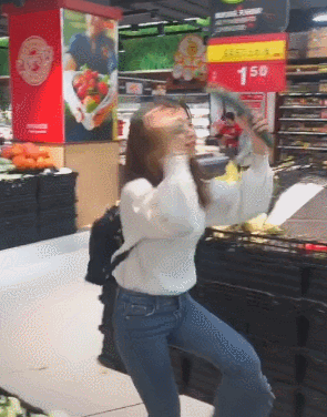 来超市不玩太对不起超市了!太对不起自己了!嗨起来!