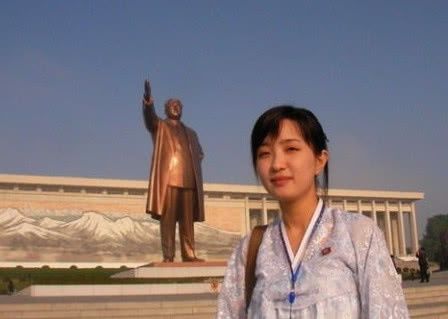 朝鲜女导游一个月工资你想象不到,送她几块钱