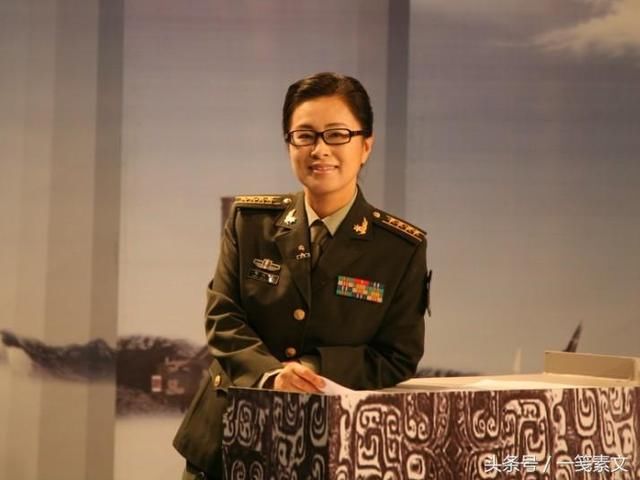二炮兵指挥学院指挥系一级教授,军事战略专业博士研究生导师,大校军衔