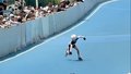 起跑就就摔倒 小孩姐奋起直追逆风翻盘勇夺第一