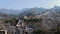 八达岭长城景区迎来客流高峰