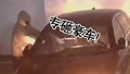 北京一男子深夜砸车盗窃 连夜逃窜