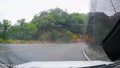 雨天路滑注意安全 车辆失控“漂移”致事故