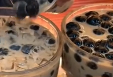 39岁女子每天三杯奶茶，竟喝出“牛奶血”！