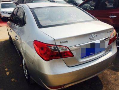 男方给了15万彩礼,女方回礼一辆车,看到车时男