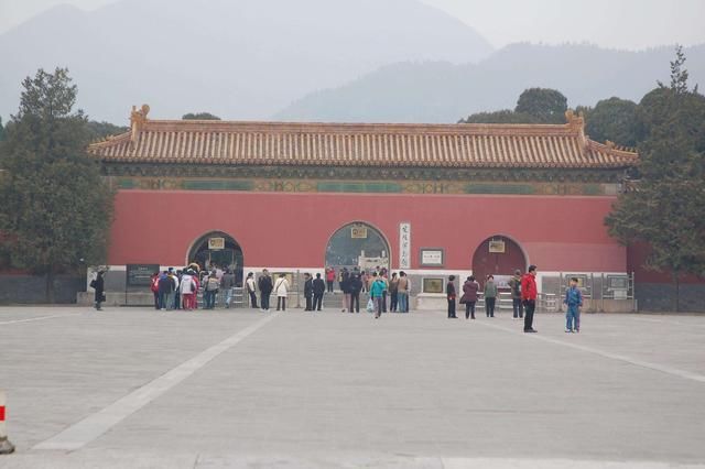 我国最虚有其表五个景点,第二是阿房宫,第一