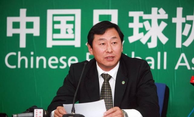 专家:国足打中超具有创造性,球迷应看到希望!