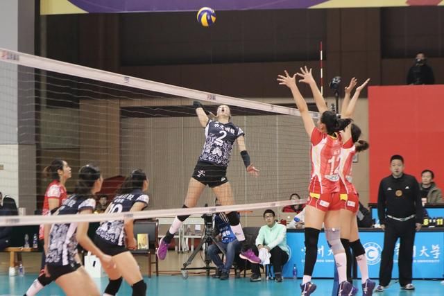 中国女排超级联赛第十六轮战报,15:30分的女排