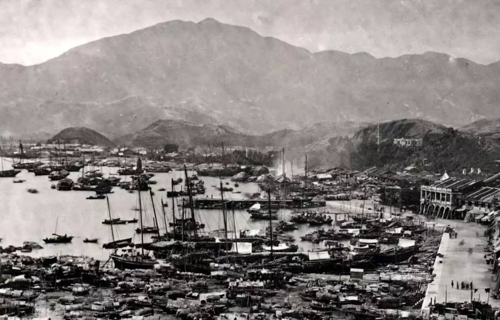 三十年前只是一个渔村,现如今收入富堪敌省,gdp高达两万亿