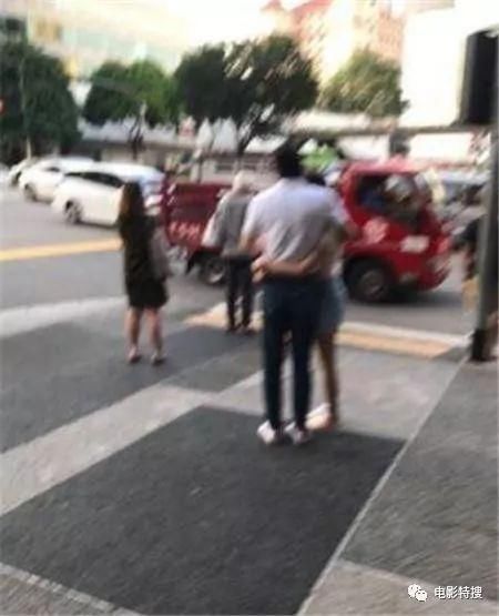 52岁的李泽楷首度承认恋情,恋上年轻港姐郭嘉