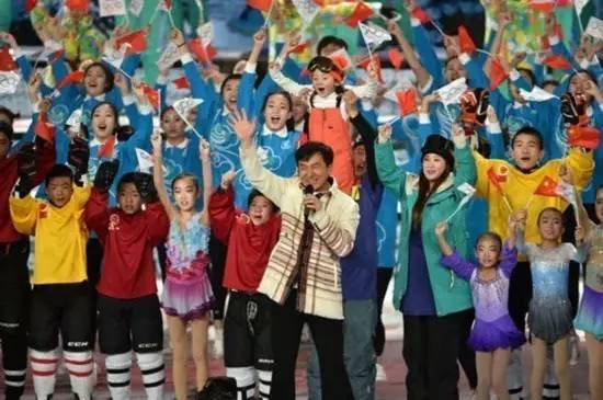 唐嫣罗晋退出央视春晚却在北京春晚撒狗粮?