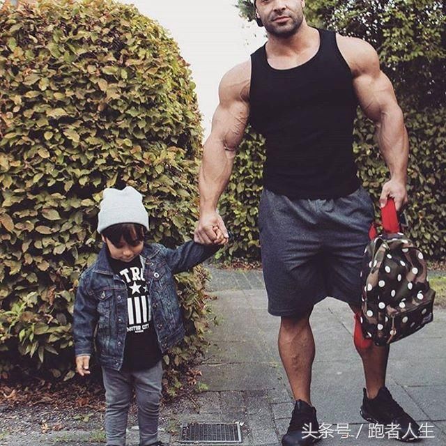 想要饱满宽肩?让你挤压肩部,让它更立体的黄金