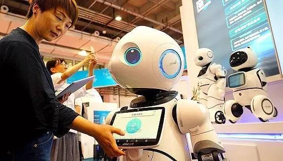 122亿美元的服务机器人市场 已有企业抢先一步！