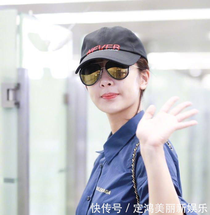 杨紫分手后暴瘦! 这么紧的牛仔裤也穿的下, 网