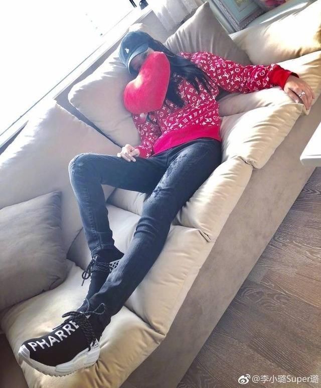 李小璐全国后援会力证偶像清白 李小璐微博表