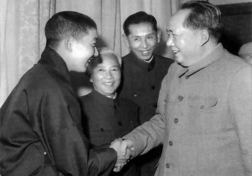 此人10岁任职副厅级, 19岁任职副国级, 当了58