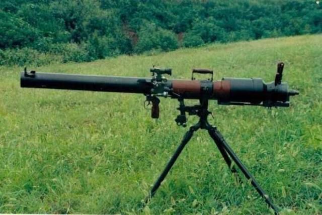 非常轻便的无后坐力炮,仿制于美国m20无后坐力炮的56-2式口径只有75mm
