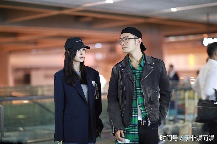 Angelababy撕碎与陈赫绯闻, 与黄晓明机场甜蜜